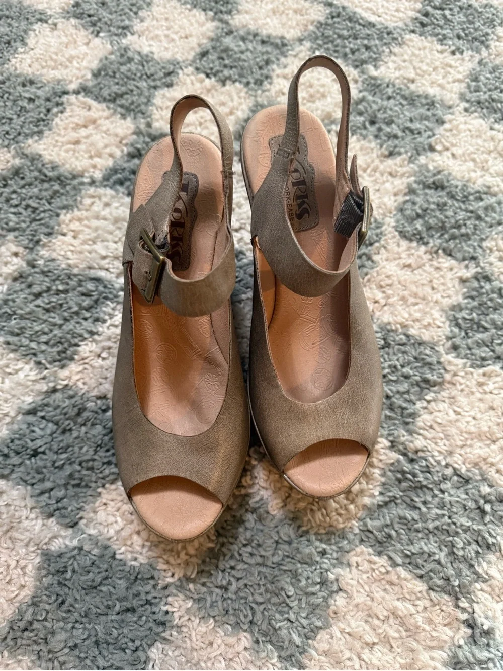 Kork-Ease Taupe Tan Wedge Peep Toe Sandals Ankle Buckle Strap Summer Leather 7